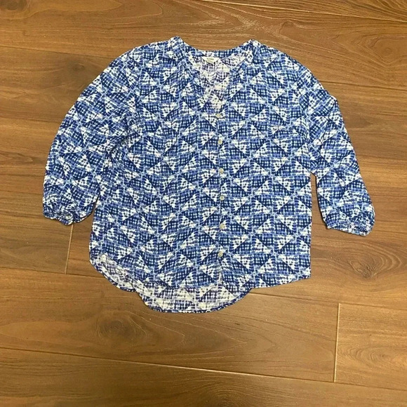 Women’s Sonoma button front top with geometric patterned size medium - Picture 1 of 7